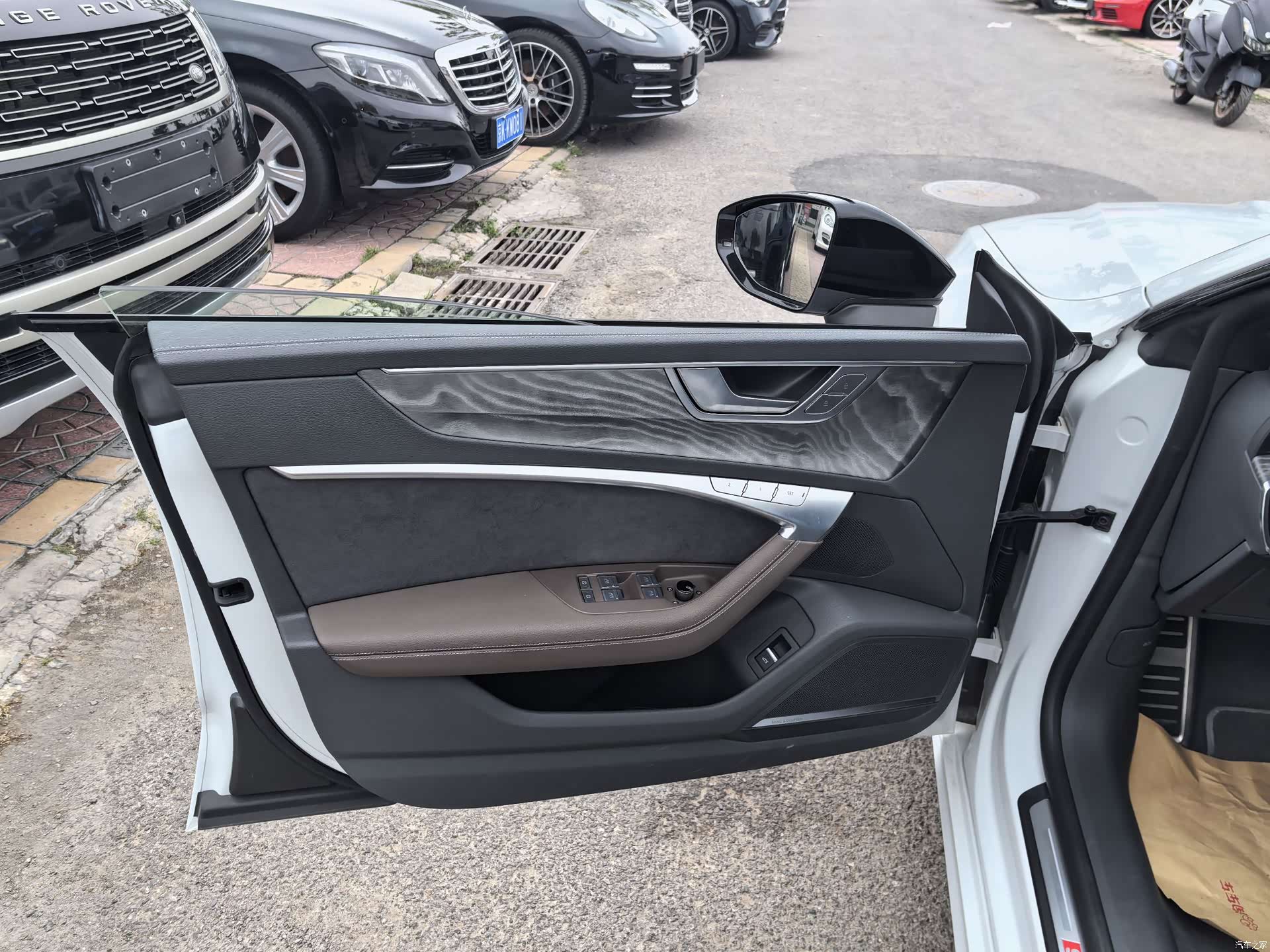Audi A7L, 2025 4
