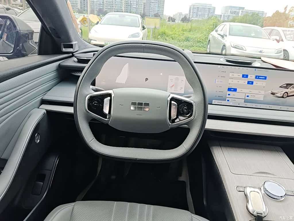 Geely E8, 2024 11