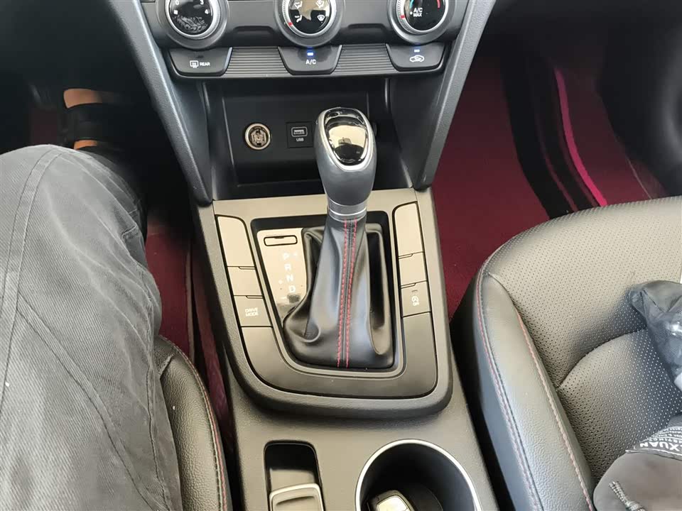 Hyundai Lead