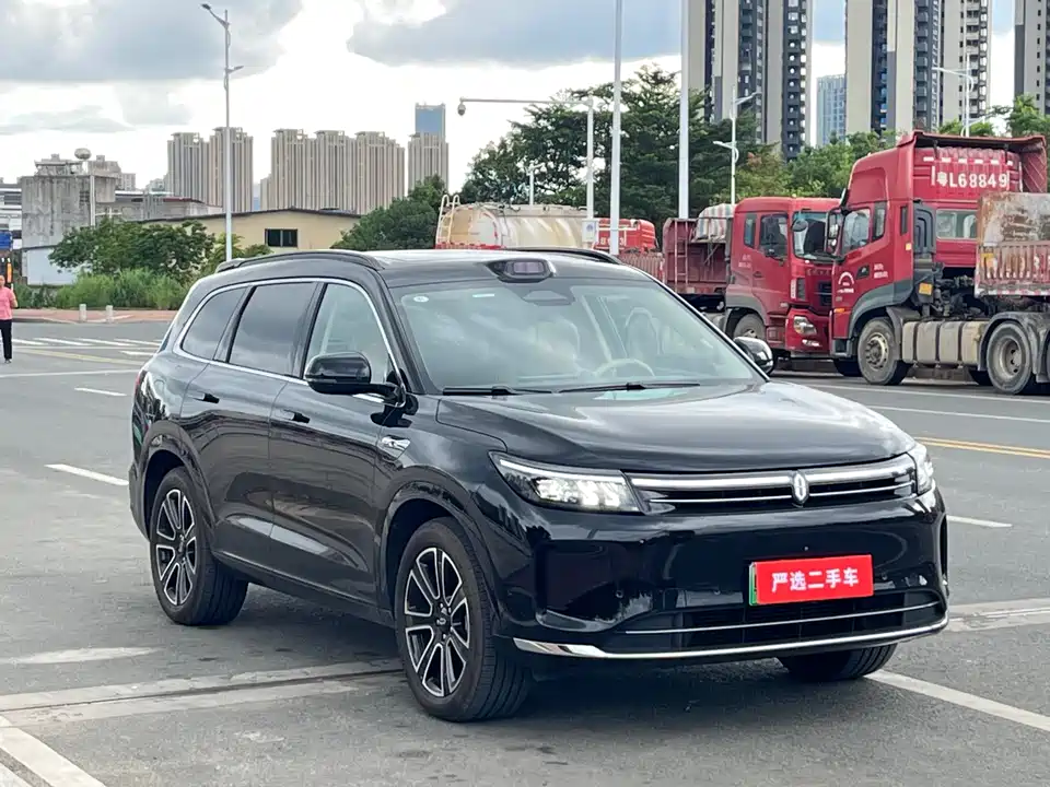 AITO Ask the world M7