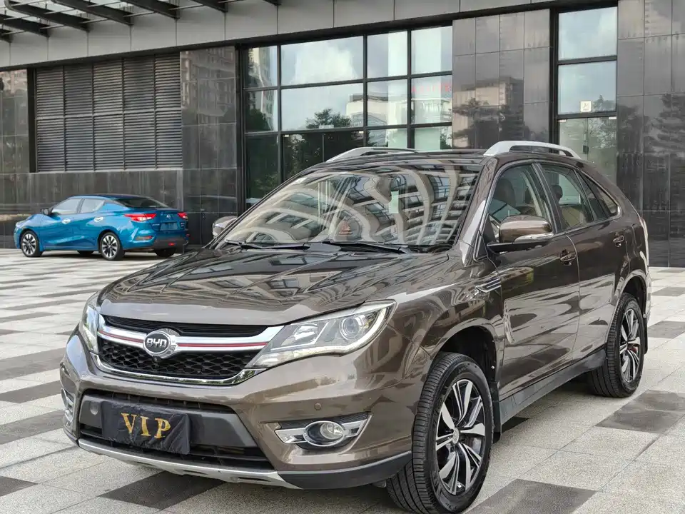 BYD S7