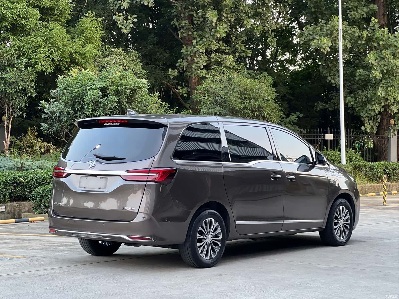Buick GL8, 2021 18