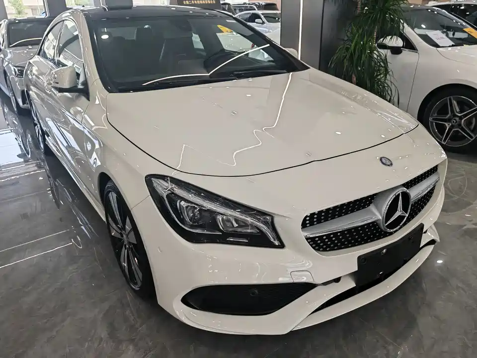 Mercedes-Benz CLA