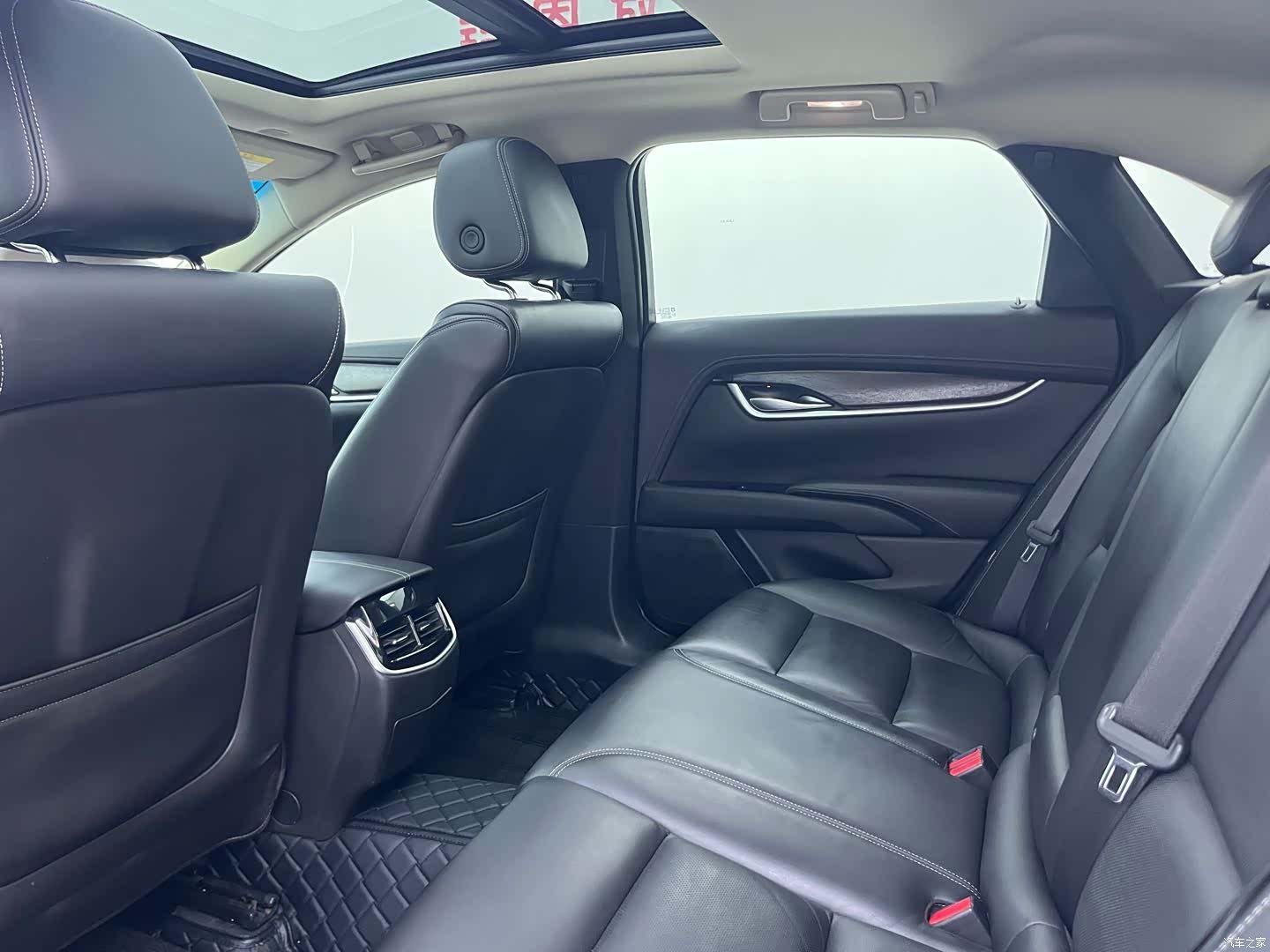 Cadillac XTS, 2019 7