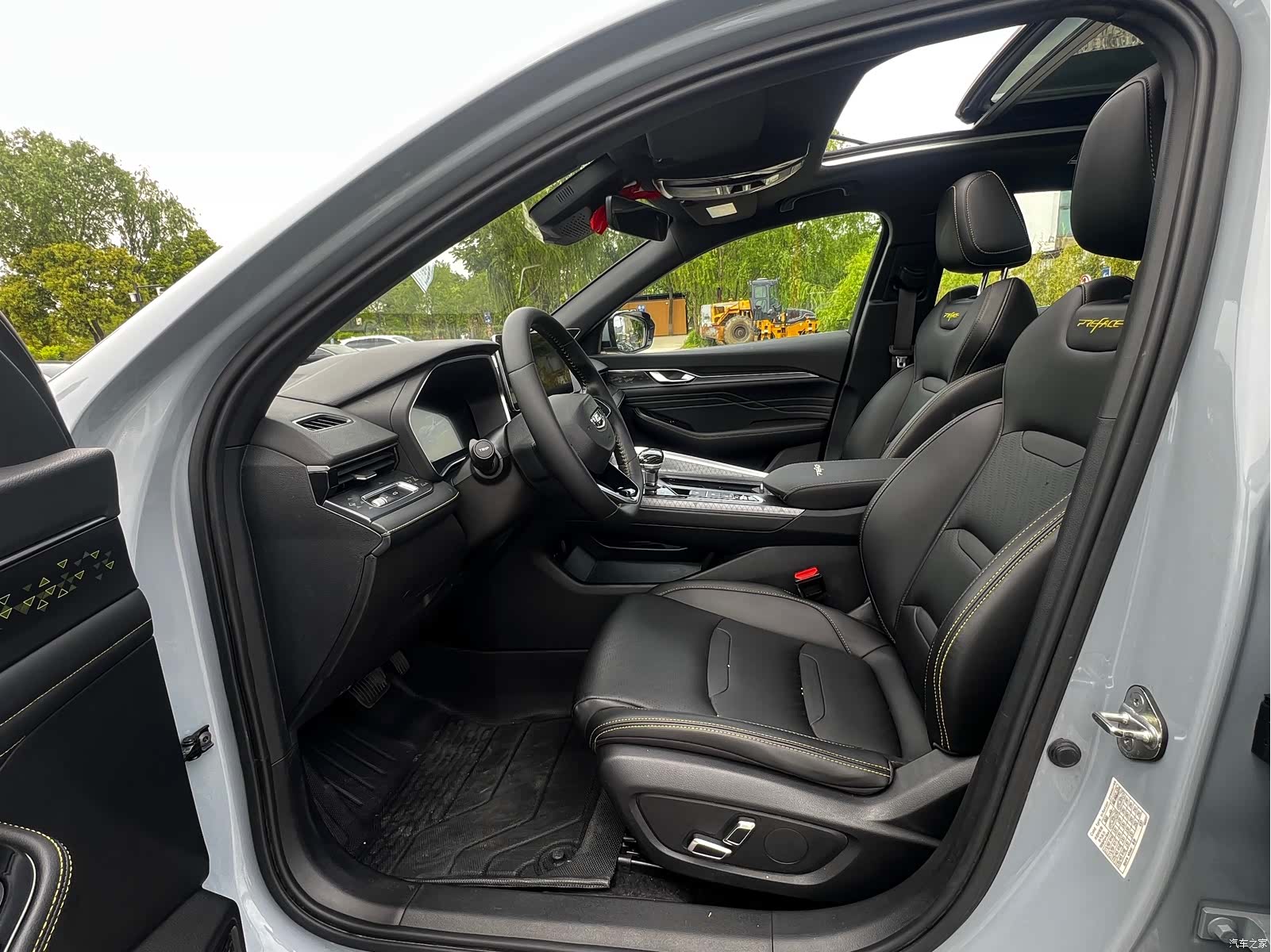 Geely Preface, 2023 12