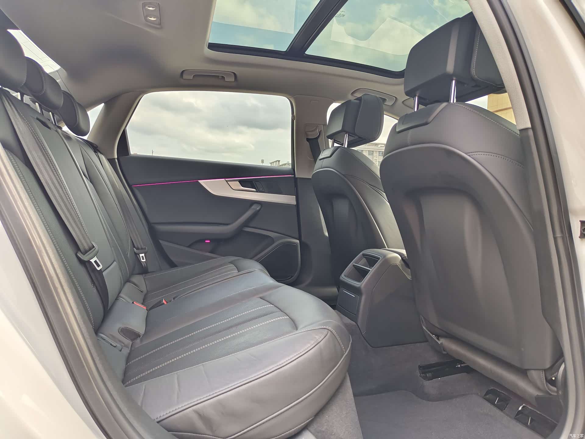 Audi A4L, 2020 22