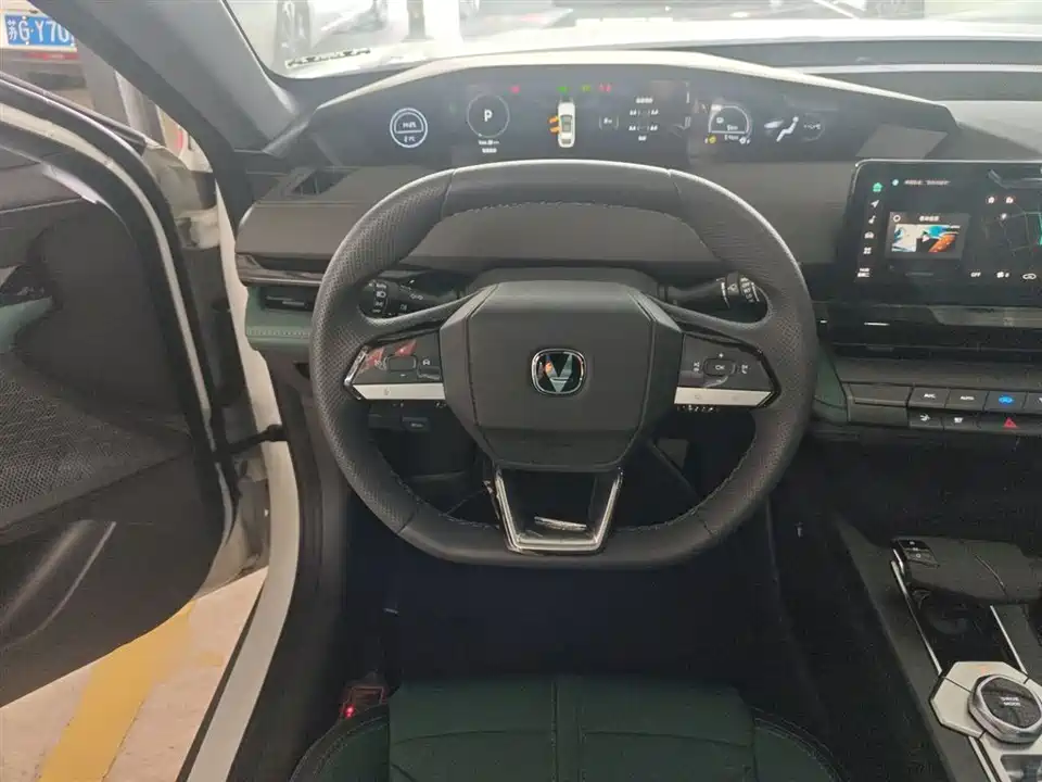 Changan UNI-V Smart iDD