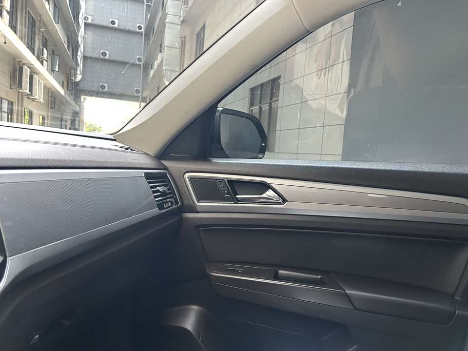 Volkswagen Tourang