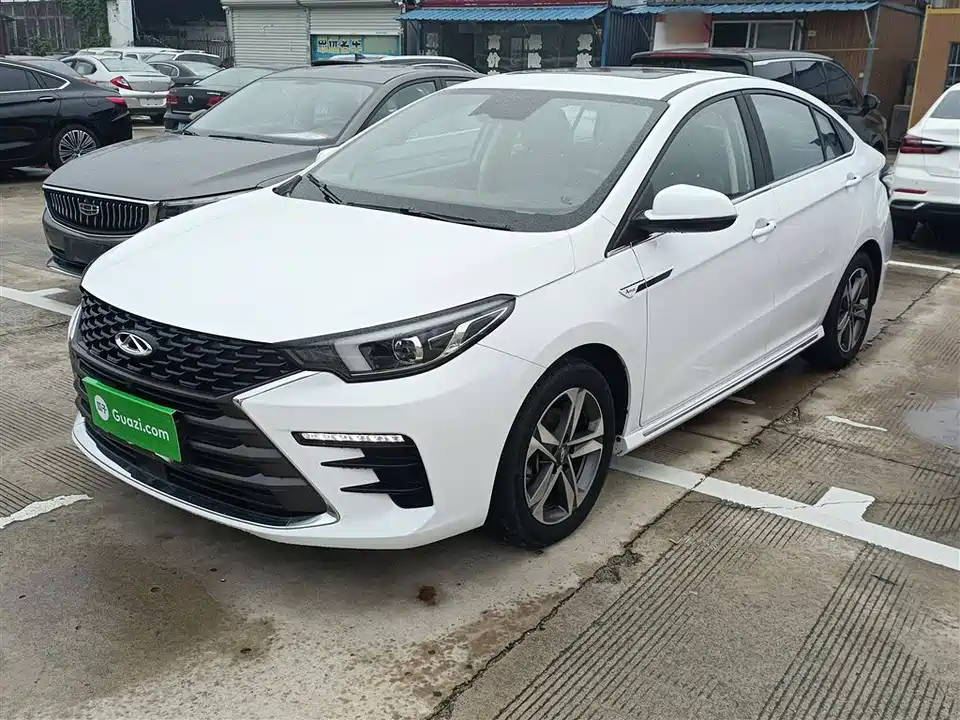 Chery Arrizo 5 PLUS