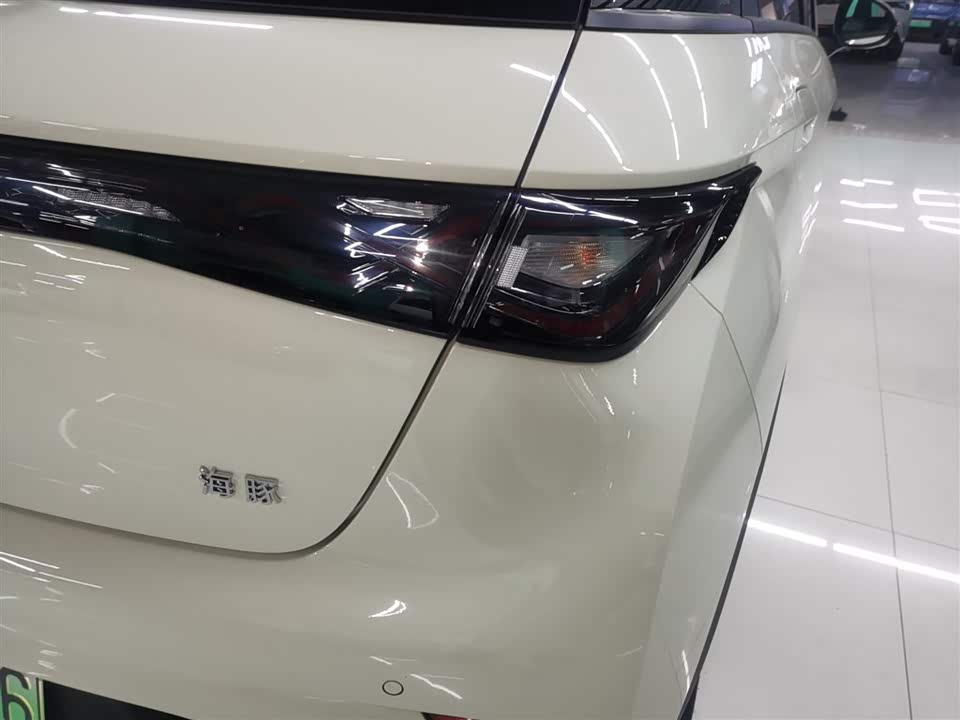 BYD dolphin