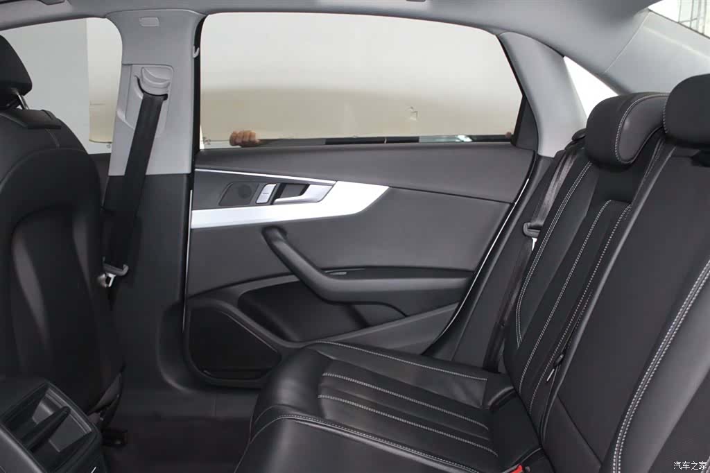 Audi A4L, 2024 8