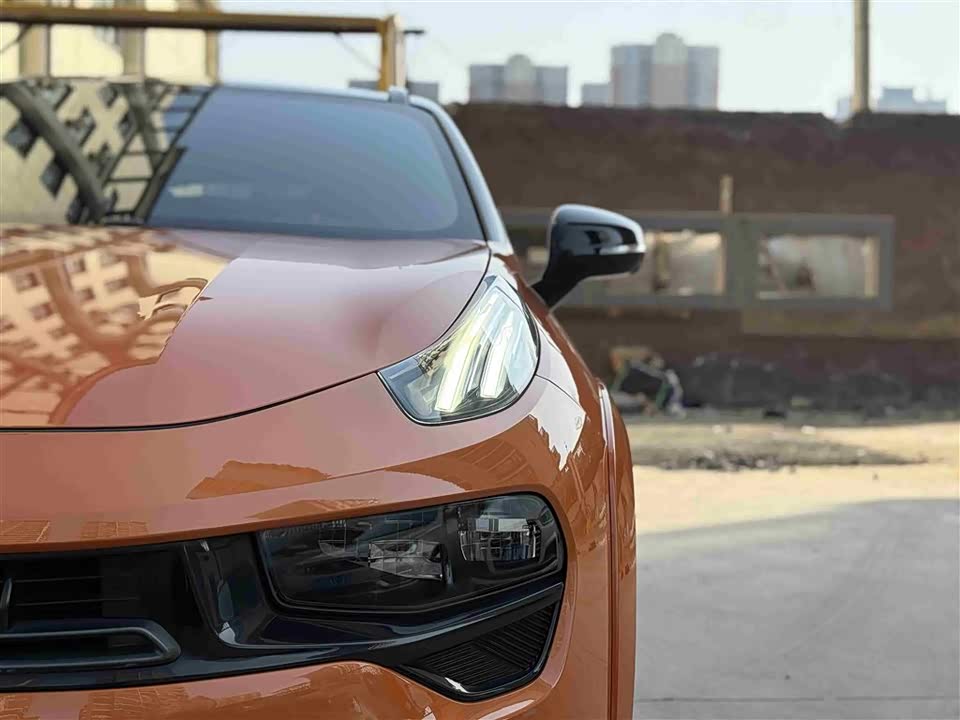 Lynk & Co 02 Hatchback