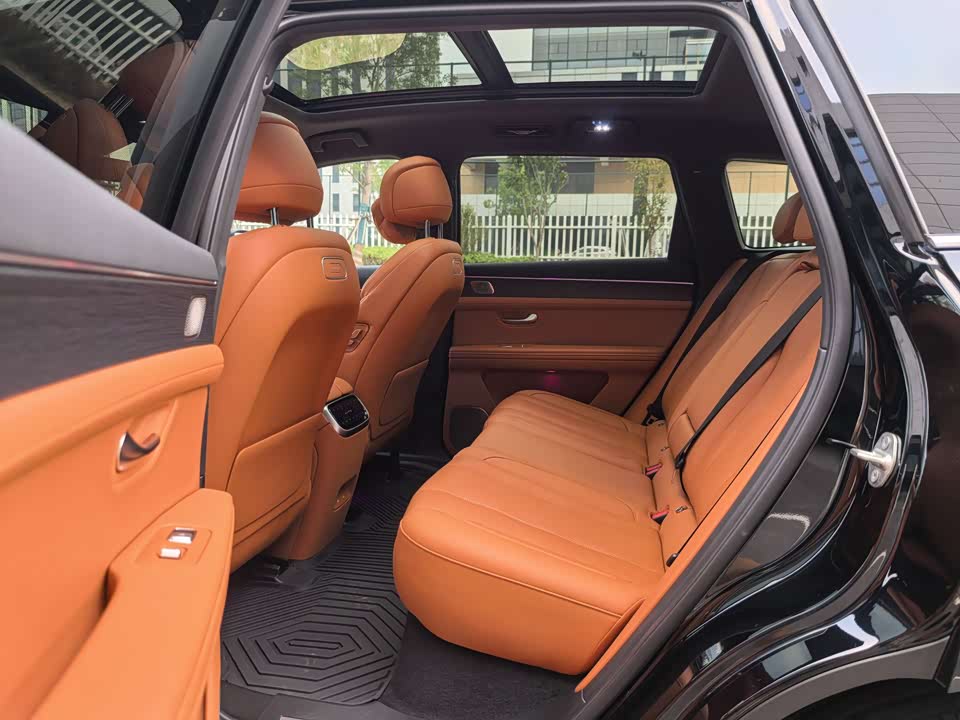 AITO Ask the world M7