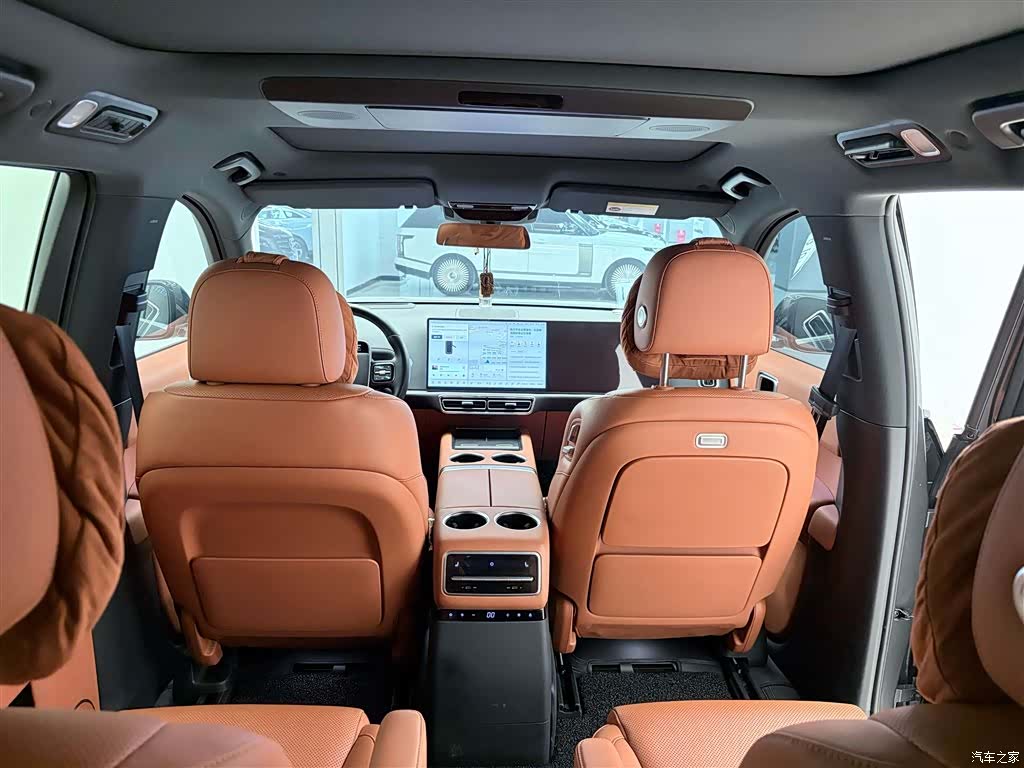Li Auto L9, 2023 10