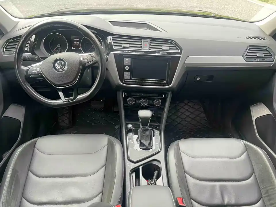 Volkswagen Tiguan L