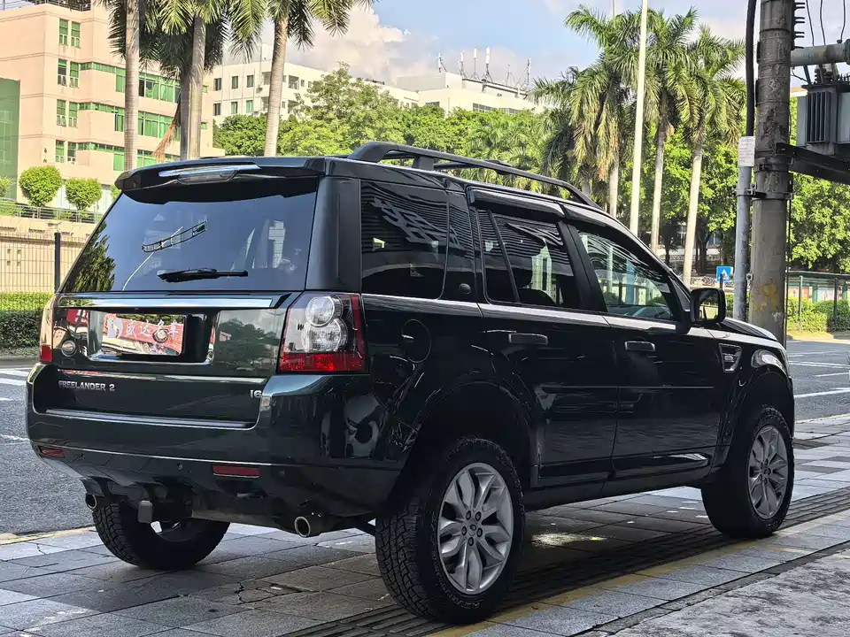 Land Rover Freelander 2