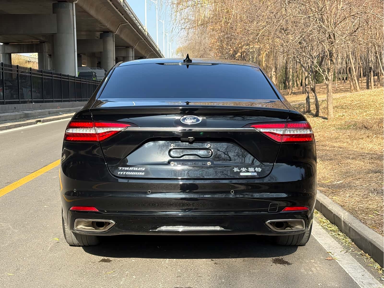 Ford Taurus, 2021 4