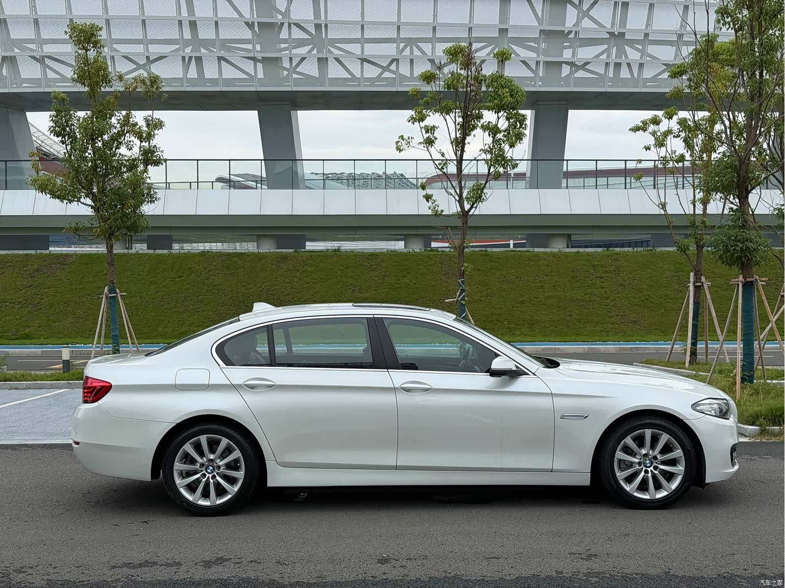 BMW 5 Series, 2014 12
