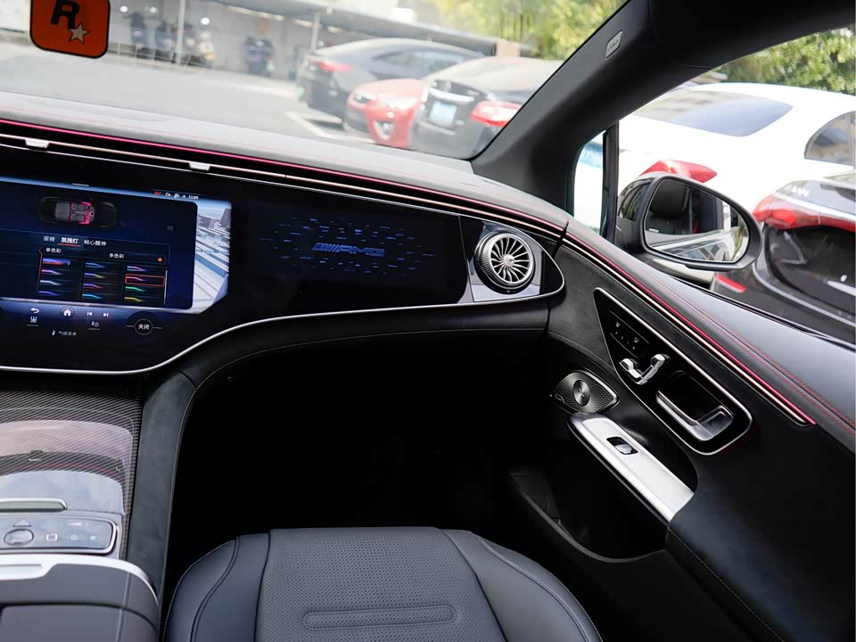 Mercedes-Benz EQE AMG