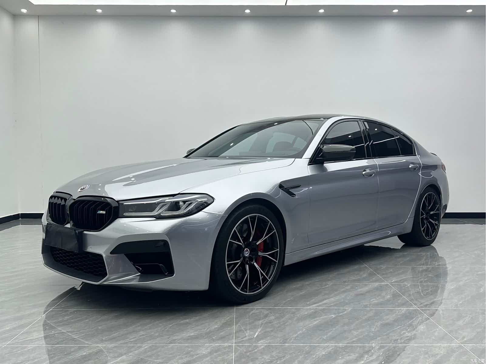 BMW M5, 2023 1