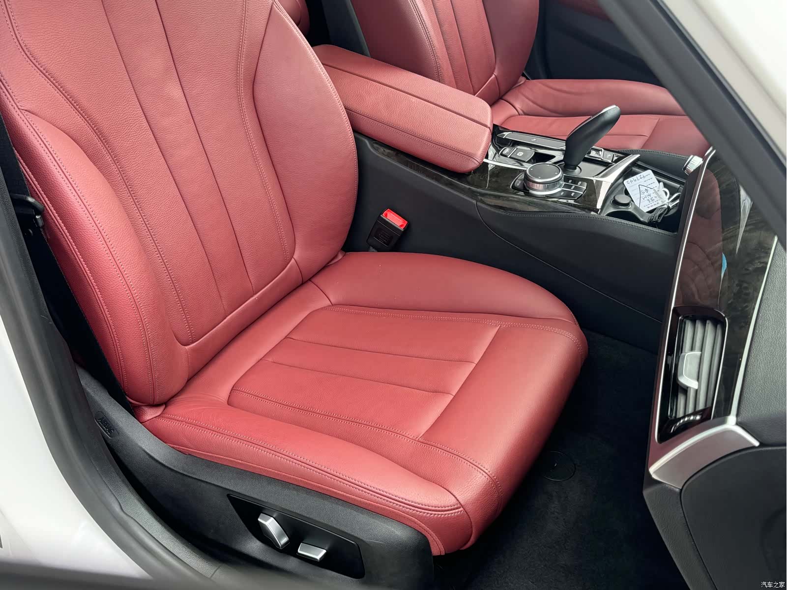 BMW 5 Series, 2019 15