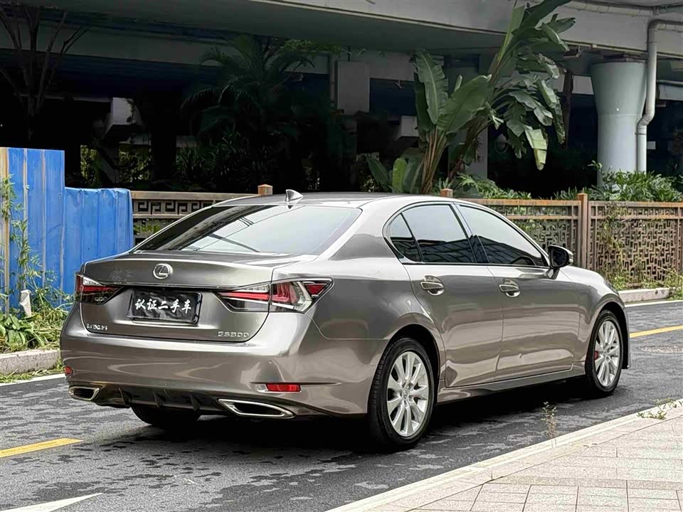 Lexus GS