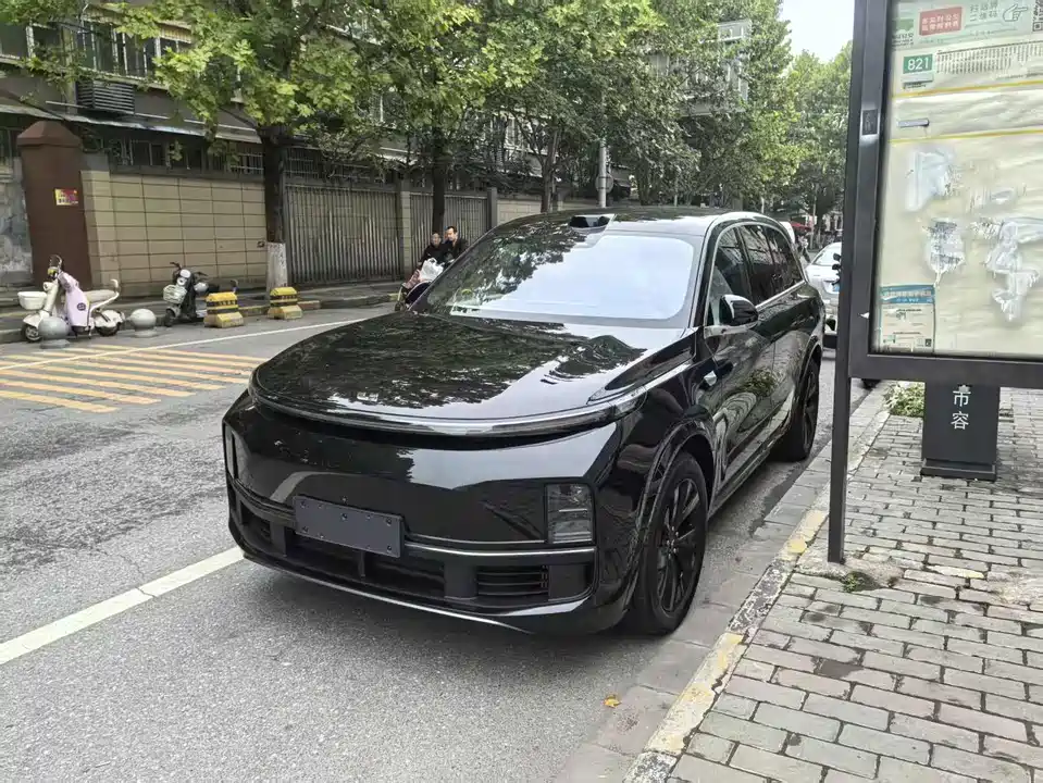 Li Auto Ideal L8