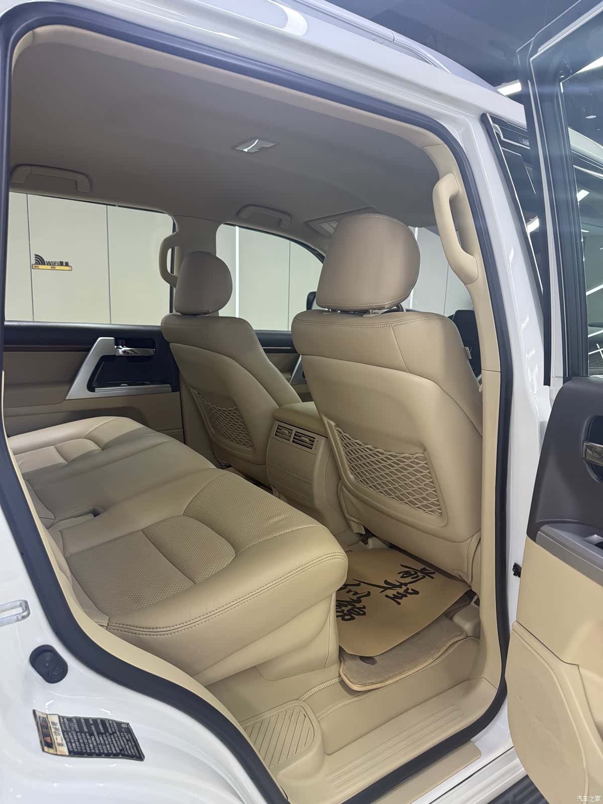 Toyota Land Cruiser, 2017 14