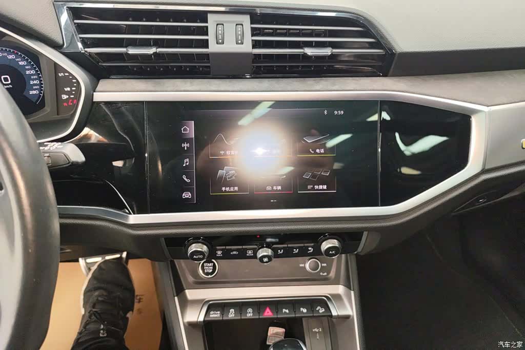 Audi Q3, 2021 13