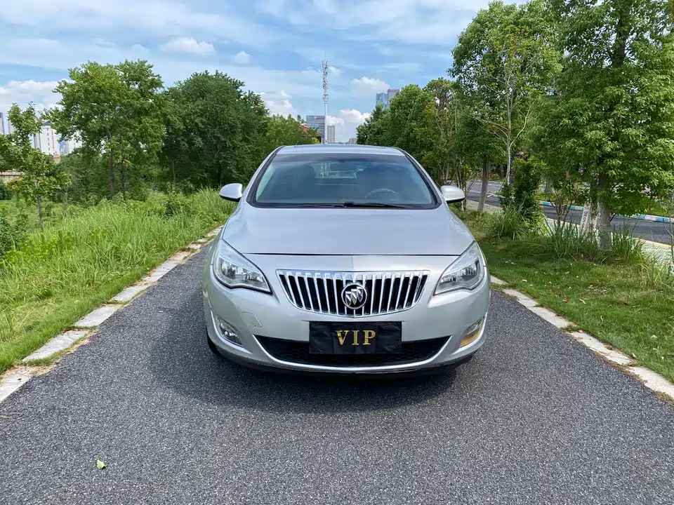 Buick Yinglang