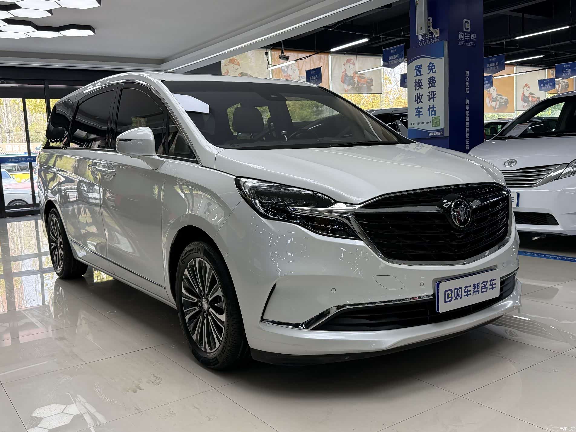 Buick GL8, 2020 3
