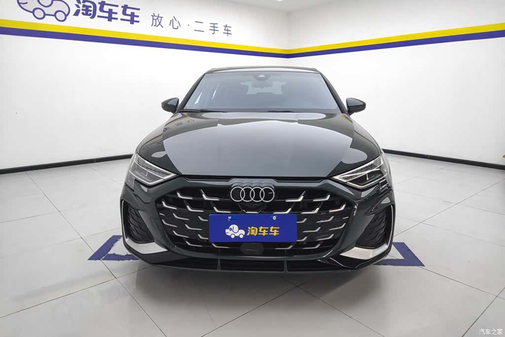 Audi Flying Spur, 2024 2