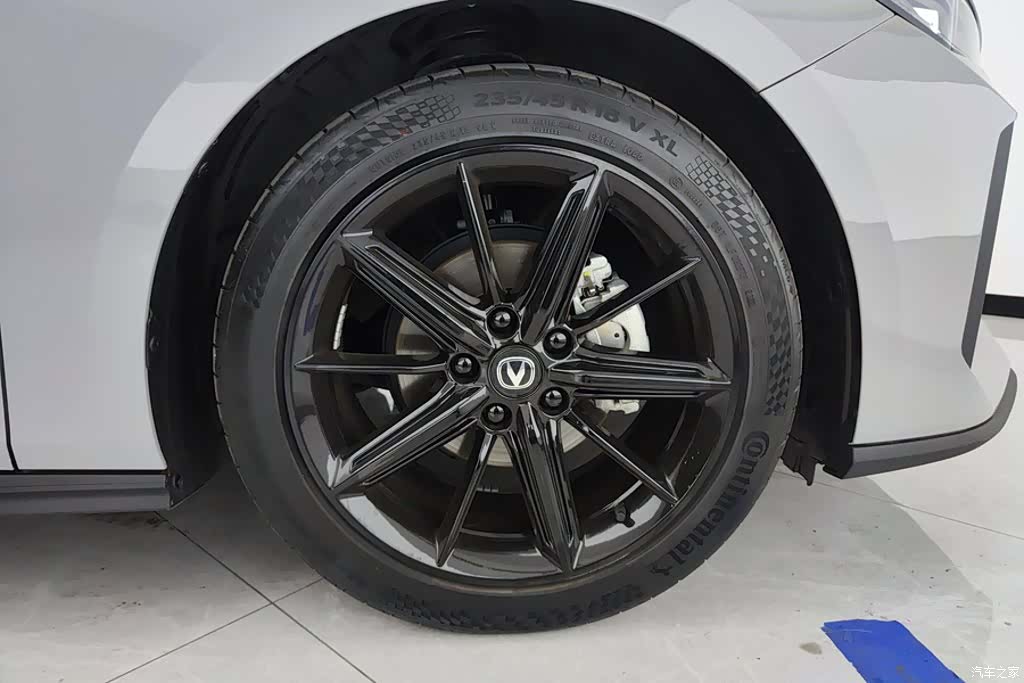 Changan UNI-V, 2022 6