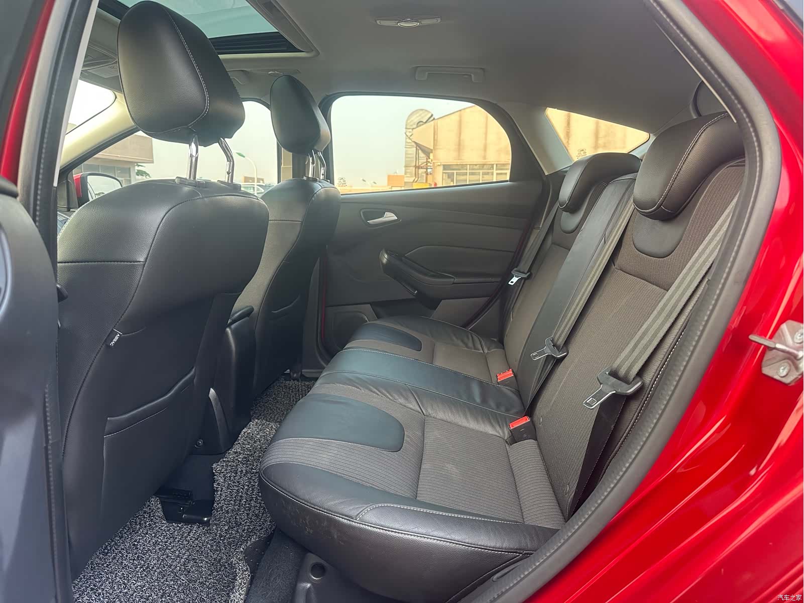 Ford Focus, 2014 15