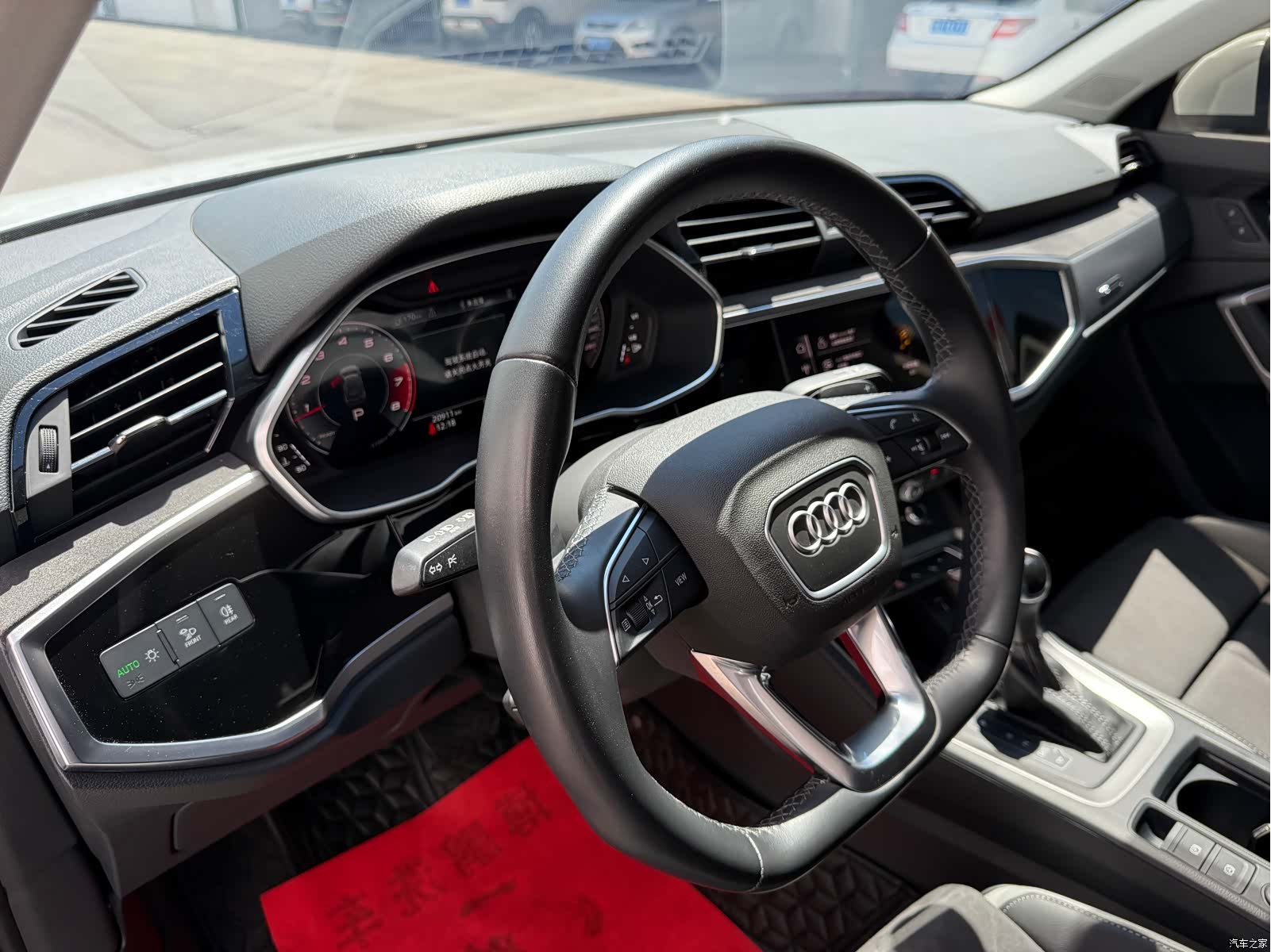 Audi Q3, 2023 14