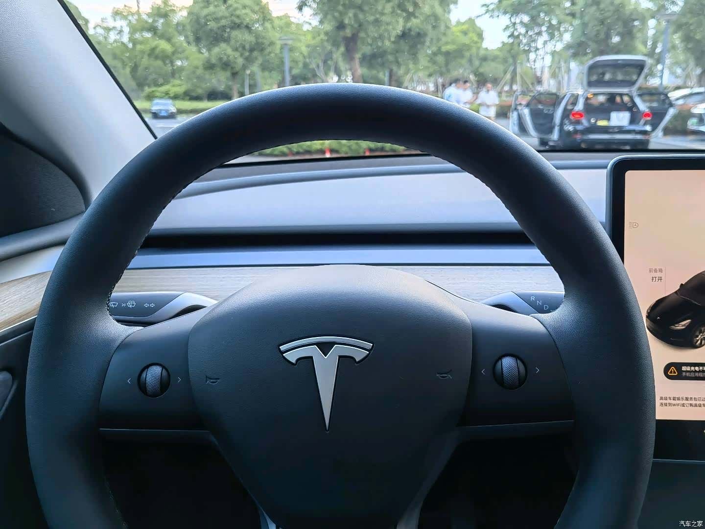 Tesla Model Y, 2022 7