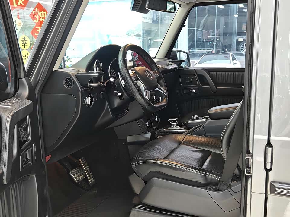 Mercedes-Benz G-class