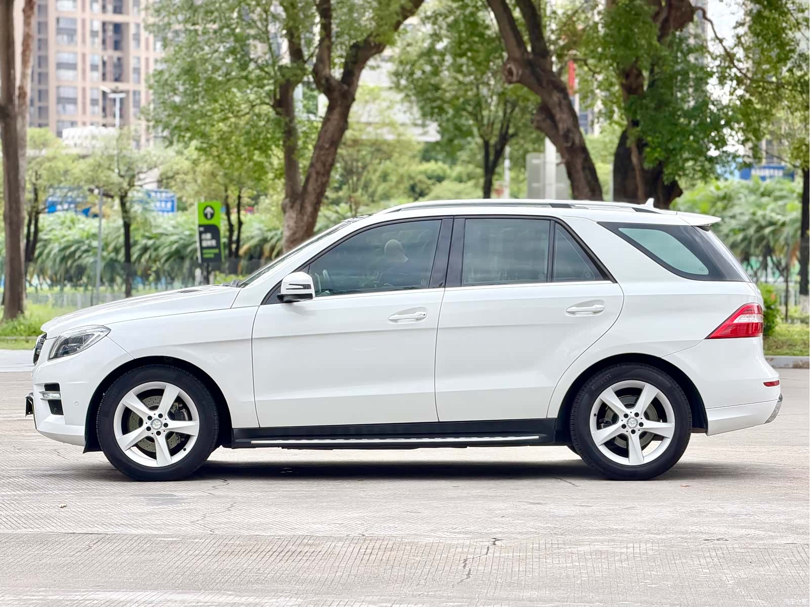 Mercedes-Benz M-Class, 2015 4
