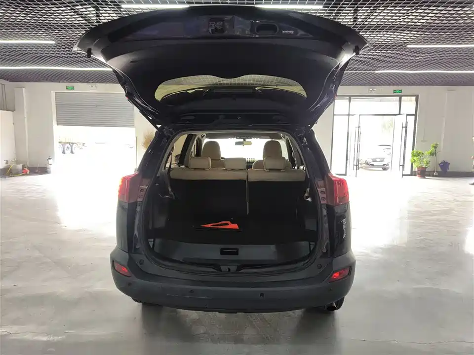 Toyota RAV4 Rongfang