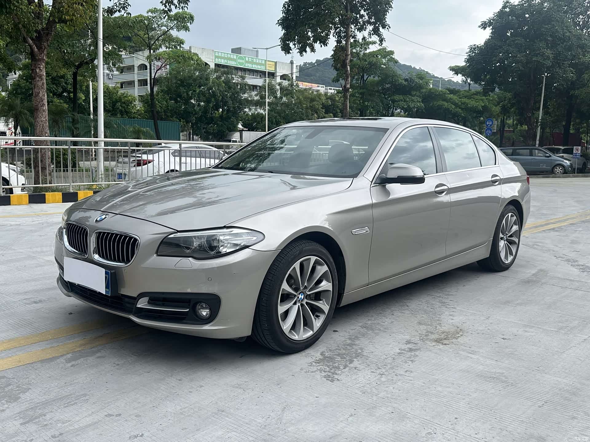 BMW 5 Series, 2016 1