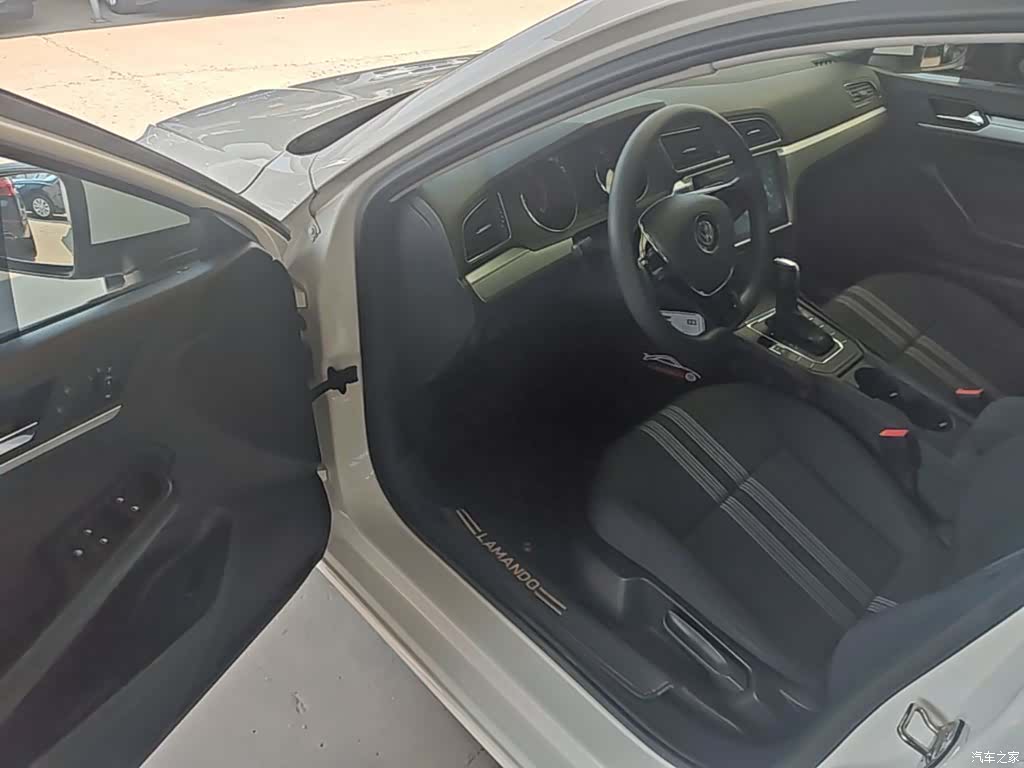 Volkswagen Lamando, 2018 16
