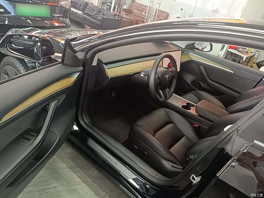 Tesla Model 3, 2023 16