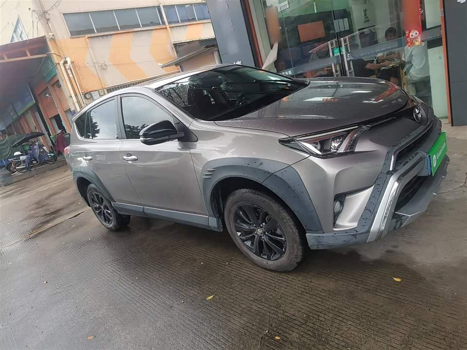 Toyota RAV4 Rongfang