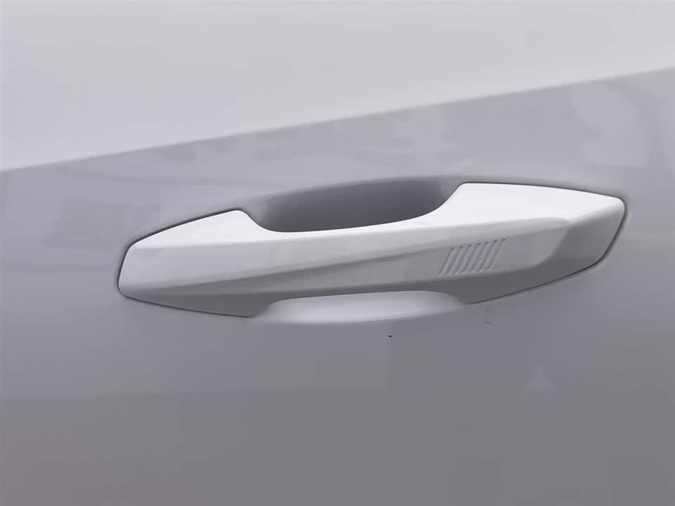 Geely Atlas L