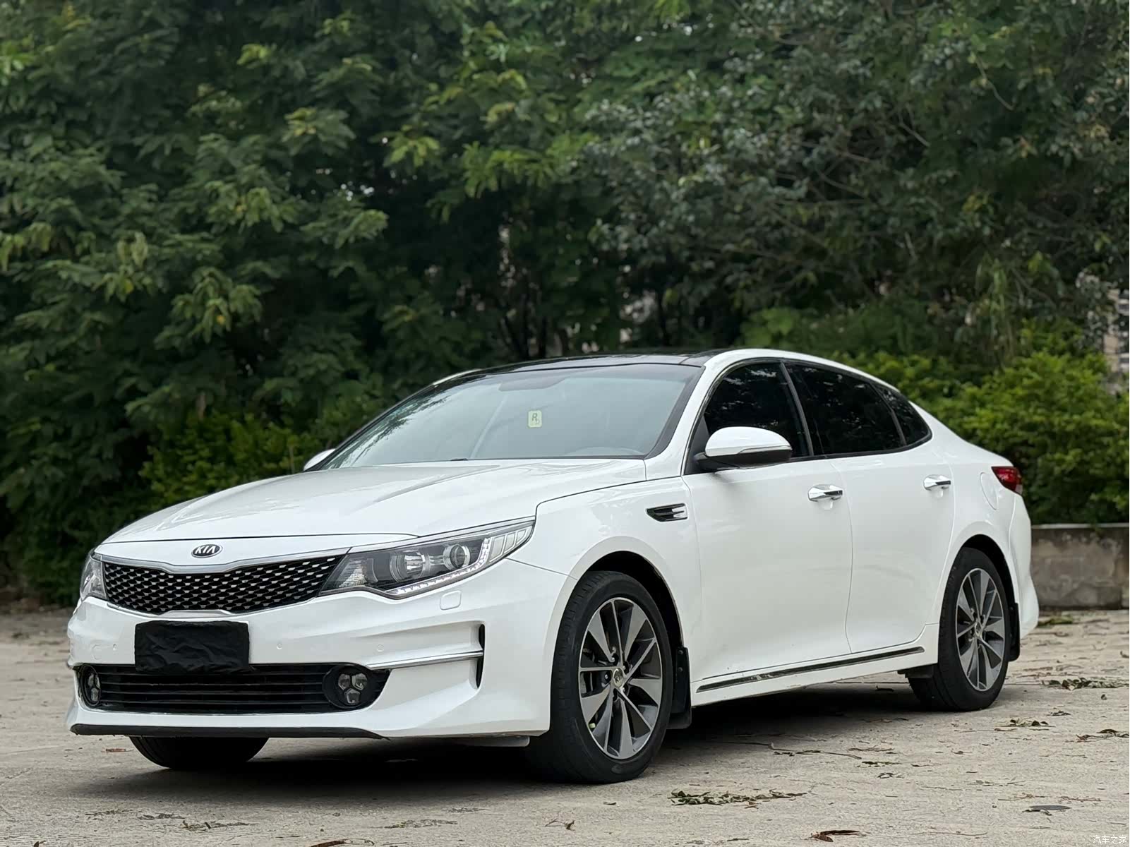 Kia K5, 2017 1