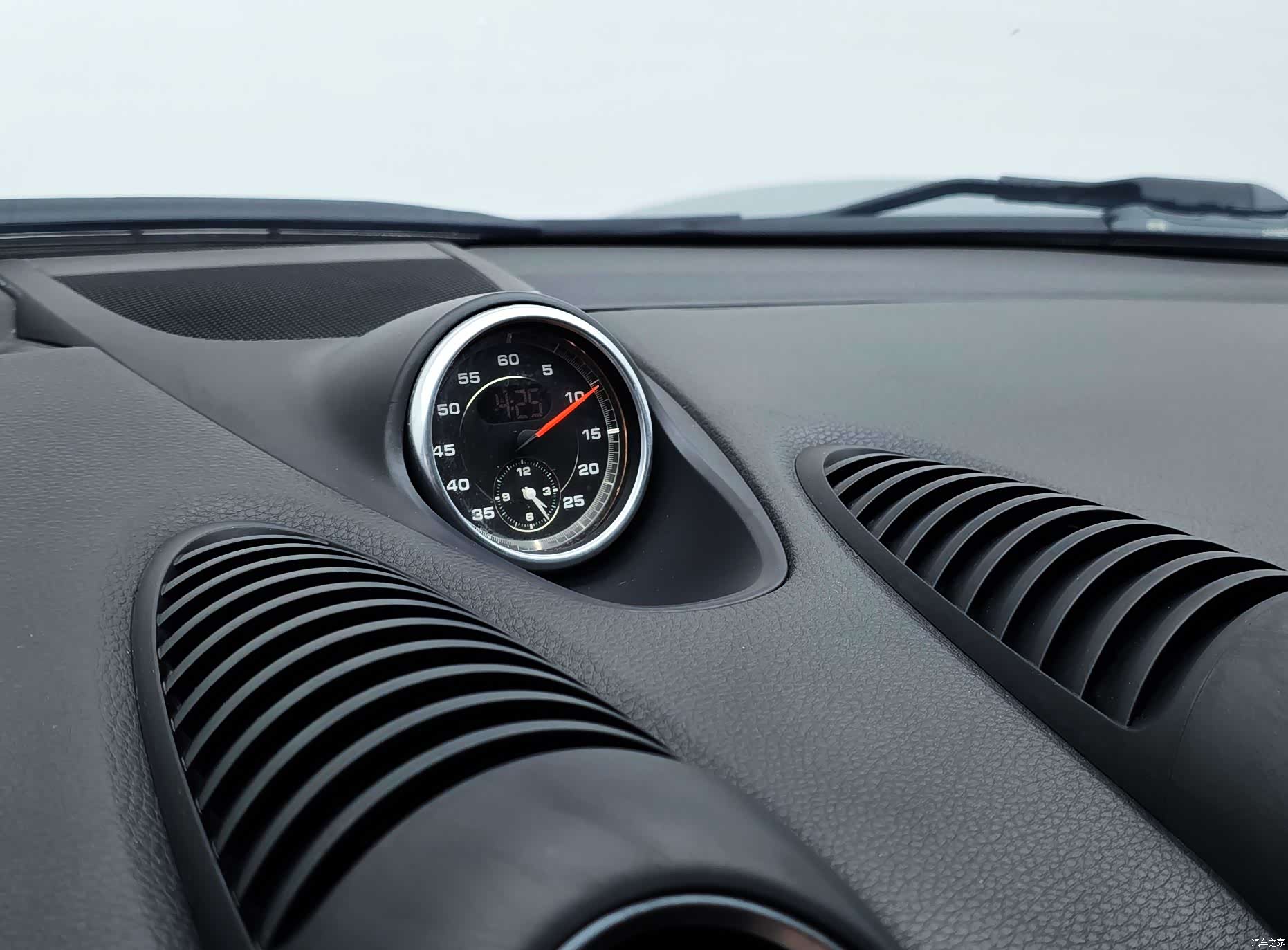 Porsche Cayman, 2017 26