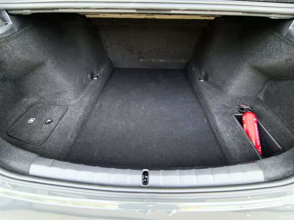 BMW 7 Series, 2025 10