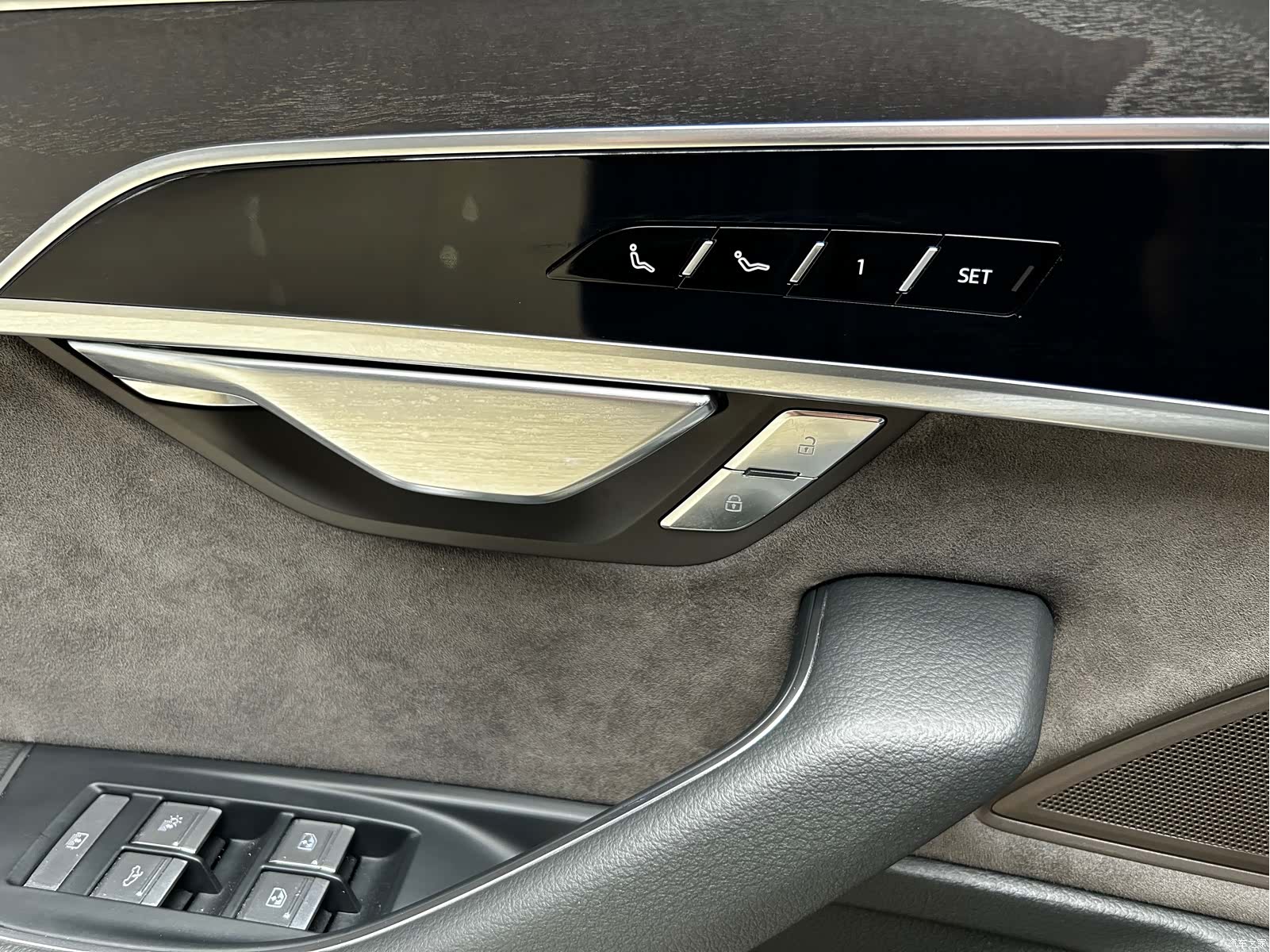 Audi A8L, 2019 13