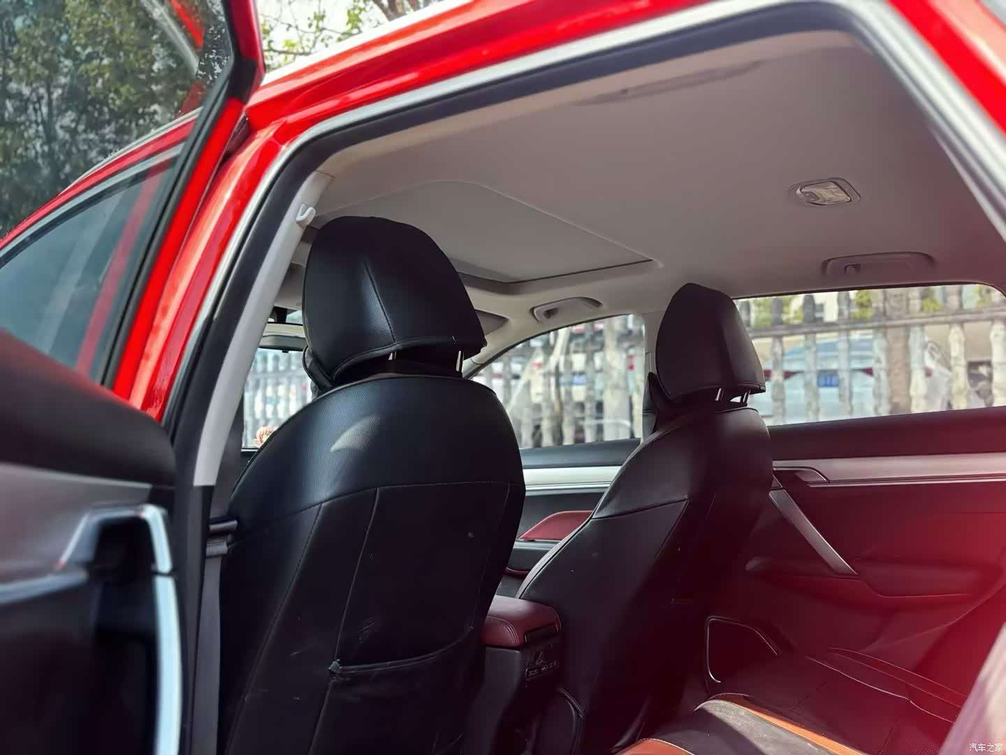 Geely Coolray, 2021 9