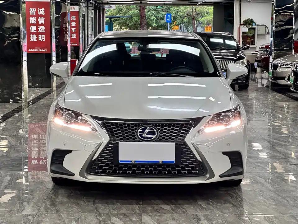 Lexus CT